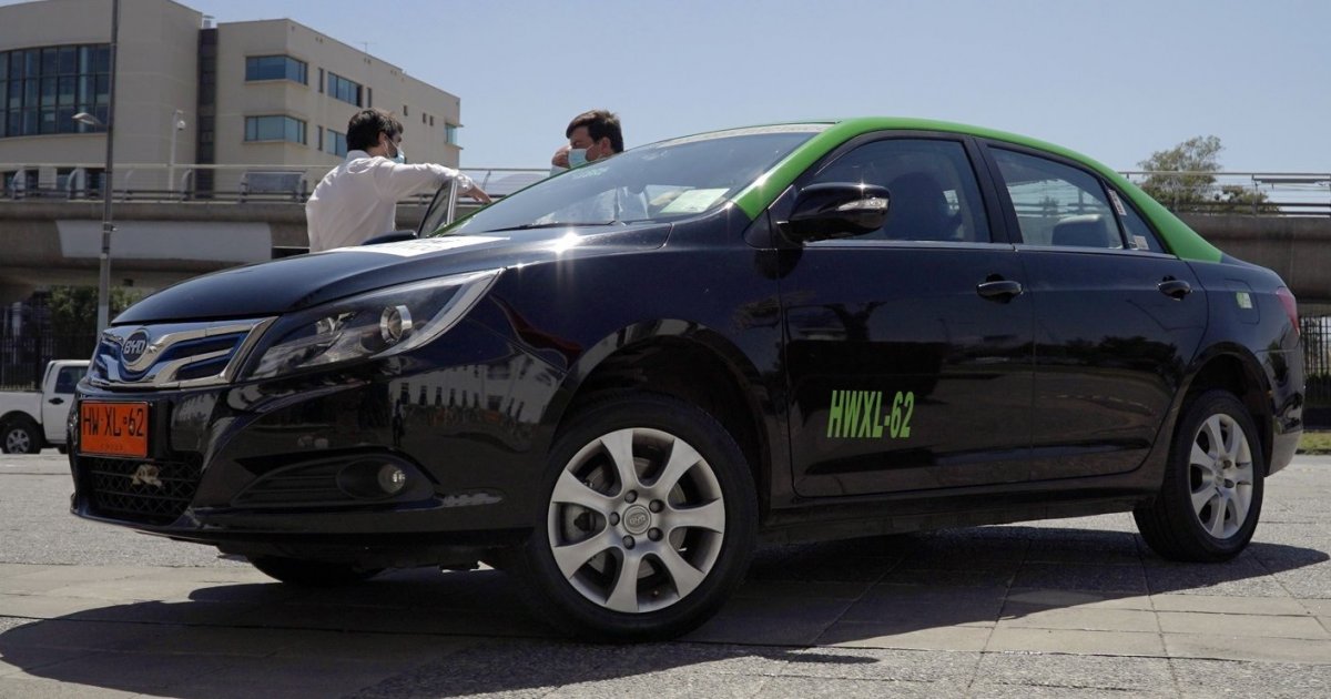 Cofinanciamiento del Estado permitirá el recambio de taxis y colectivos 100% eléctricos